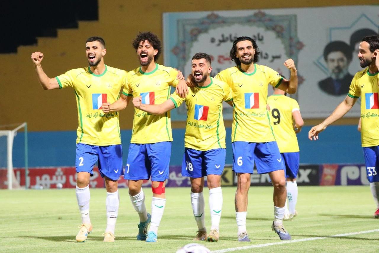 نفت آبادان با روحیهای برزیلی در شهربابک به دنبال اولین برد